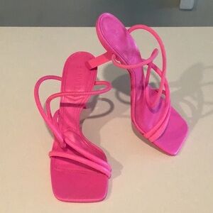 Schutz heels8 NWOT